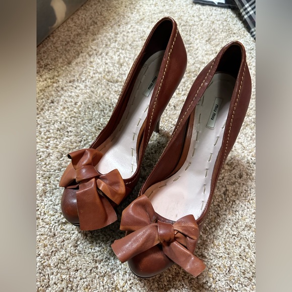 Miu Miu 38.5 Platform Bow Pumps - Picture 3 of 7